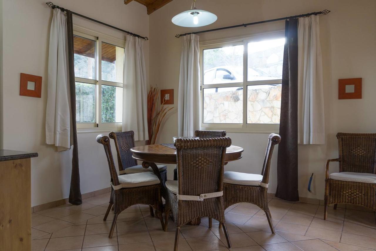 Amoroza Villa Pissoúri Eksteriør bilde